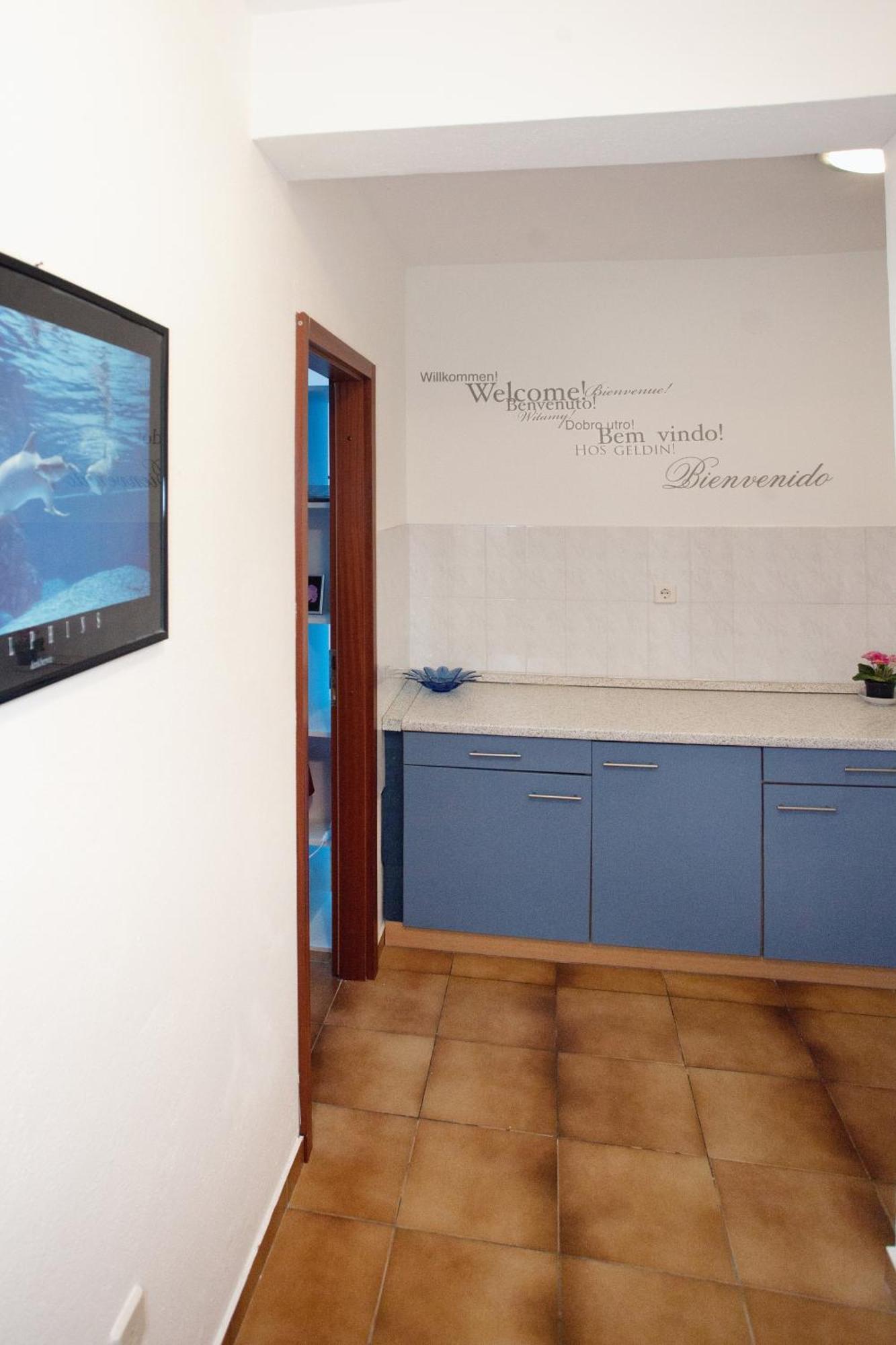 Apartments By The Sea Rastici, Ciovo - 2104 Trogir Rom bilde