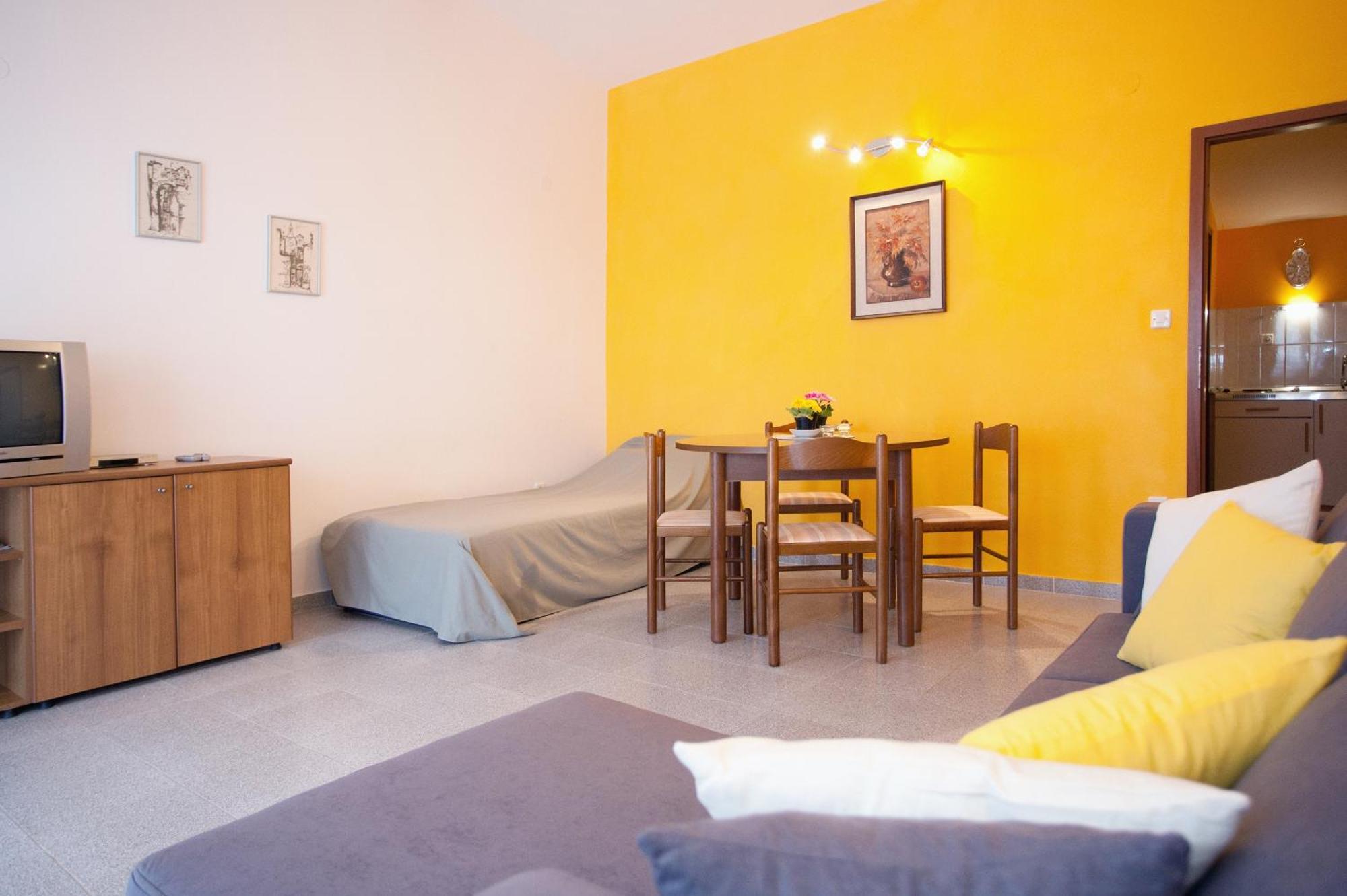 Apartments By The Sea Rastici, Ciovo - 2104 Trogir Rom bilde